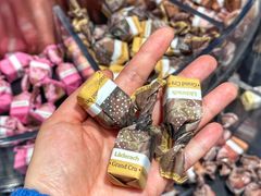 -Laderach 莱德拉(上海环贸iapm店)