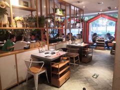 大堂-南城十里潮汕鲜牛火锅·鲜虾生滚粥(融汇老商埠店)