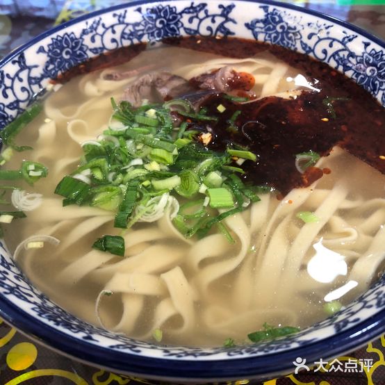 伊盛园兰州牛肉面