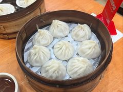 -莱莱小笼·乔艾