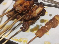 -威记烧嘢·南宁烧烤·超级生牛(绿地店)