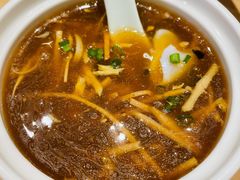 酸辣墨鱼蛋汤-船歌·鱼水饺青岛菜(国贸商城店)