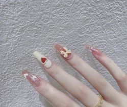 -美奈サロン美甲美睫皮肤管理