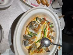 砂锅焗大黄鱼-炆艺乳鸽·煲仔饭大排档(望京来广营店)