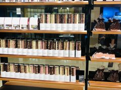 零售区-Laderach 莱德拉(上海环贸iapm店)