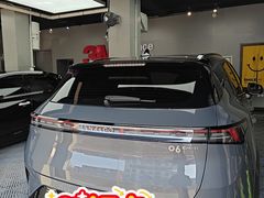 -靓轩汽车服务 ·3M汽车膜特约施工中心(铂金店)