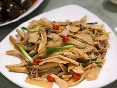 -鲜榨果汁·啤酒鱼(环岛河店)