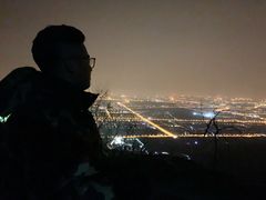 -鬼笑石后山停车场