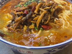 -小国抻面大烧烤馆