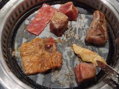 -钱小主·自助回旋烤肉火锅餐厅(东方新天地店)