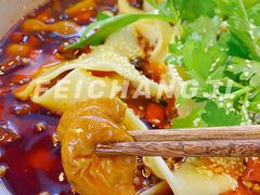 -晓彭肥肠鸡·泡椒鸡火锅(水木天地店)
