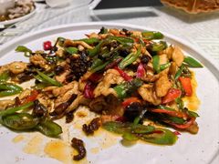 鸡枞菌炒肉片-敏珠拉姆藏餐·南京厨房(富春江东街店)