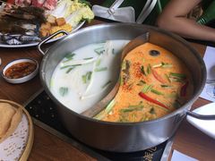-樾餐厅泰式海鲜火锅(民歌湖店)