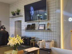 点击看大图 -MONE美发沙龙