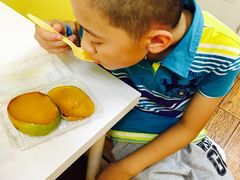 -志龙皇冠吃货椰子铺