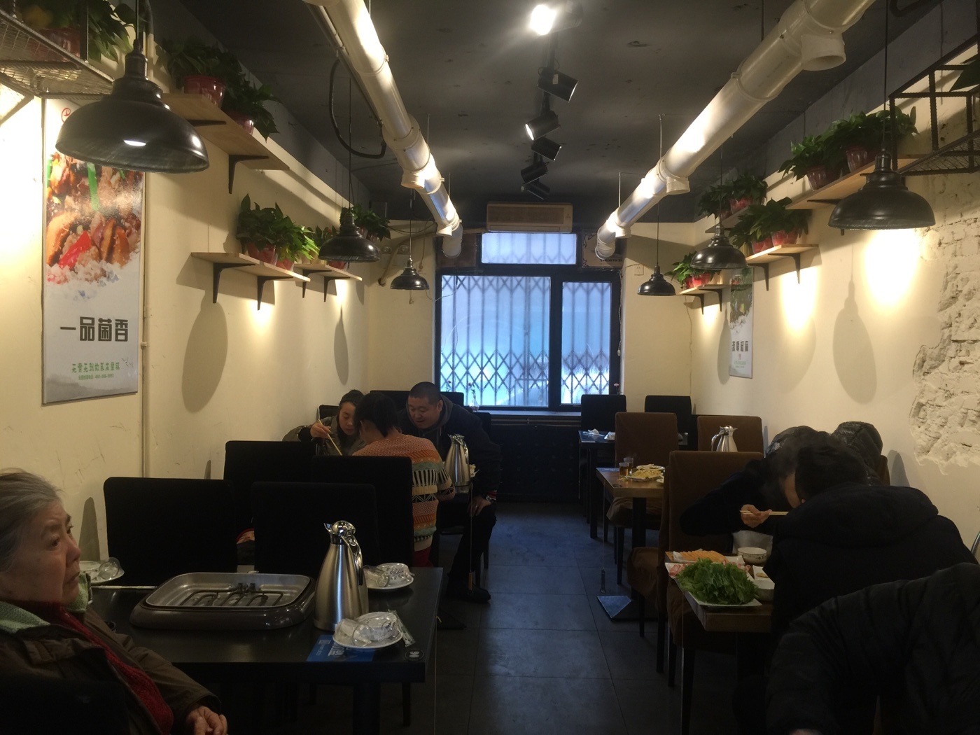 巴沙鱼又叫芒鱼,吃起来口感特别好,皮下带