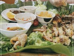 -沐毫傣泐云南菜孔雀宴•手抓饭傣味烧烤(曼听公园店)