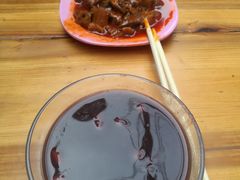 冰糖花生红豆汤-爆炸头阿姨小四川正宗川味小吃(无任何分店)