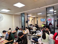 -江三王记牛杂馆(总店)