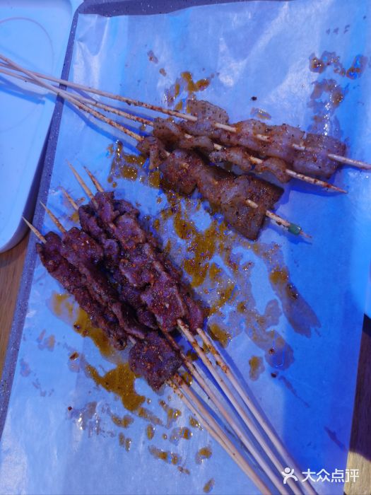 叁叁零鹤岗小串(亦庄店)特色三分熟牛肉图片