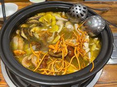 -菌之家·专业纯野生菌火锅·特色炒菌