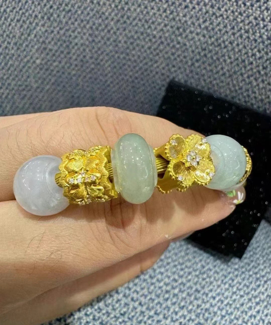 周生生的翡翠怎么样(周生生的手镯怎么样?容易掉吗) 第2张