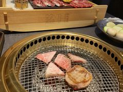 -铭牛烧肉·和牛海鲜自助(高新月牙湖店)