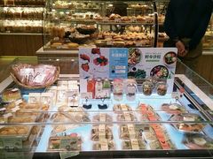 -巴黎贝甜(华堂新辰汇店)