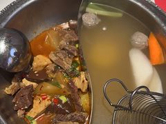 -左庭右院鲜牛肉火锅(金山万达店)