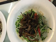 -新大咀港式茶餐厅(宝山万达店)