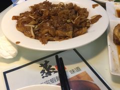 -新大咀港式茶餐厅(宝山万达店)