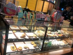 面包甜点陈列柜-星巴克臻选(惠州华贸天地1楼店)