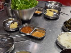 -哈哈碳都·牛肋条无限自助烤肉(台江万达店)