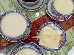 -赵记传承特色牛奶甜品(泉城广场店)