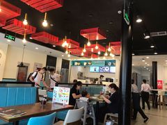 大堂-李先生牛肉面大王(上海站南广场店)