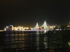 -万绿园