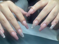 -UGIRL有个美甲