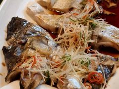 五椒蒸翘白鱼-巴陵全鱼席(湖南老字号汴河街店 )