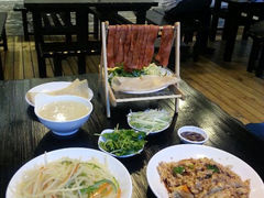酱炒蛋-我去·春饼文化主题餐厅(国定路总店)