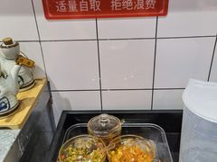 自助取餐区-黑白电视长沙小吃(悦汇城店)