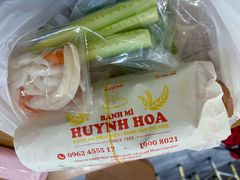 -Bánh Mì Huynh Hoa