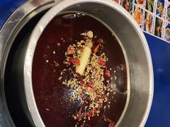 -马路边边串串香(延庆环球新意广场店)