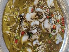 -有红鸡毛店·川菜(建设路店)