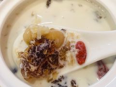 -广信牛奶甜品世家(台东店)