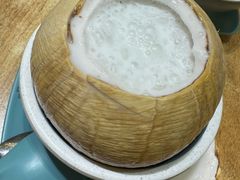 椰汁汤丸椰皇-杨枝金捞甜品(氹仔泉澧店)