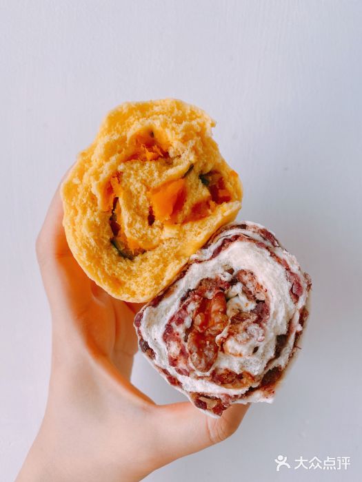 宫门口馒头铺(总店)贝勒红豆卷图片