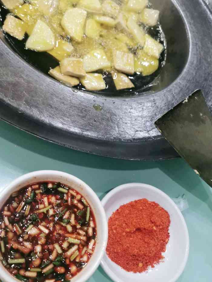 相聚贵毕烙锅-"真可谓以解相思之苦,贵州毕节烙锅是糖糖真.