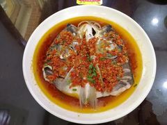 剁椒鱼头-湖南人家湘菜馆(镇江路店)