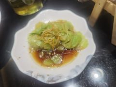 -东口码头·烧鸽子·鱼头泡饼·地方菜(金鹰悦城店)