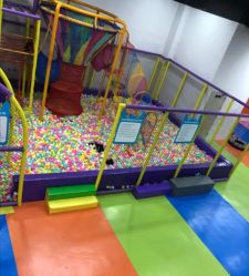 -蹦贝运动中心·蹦床·攀岩·闯关(龙岗店)